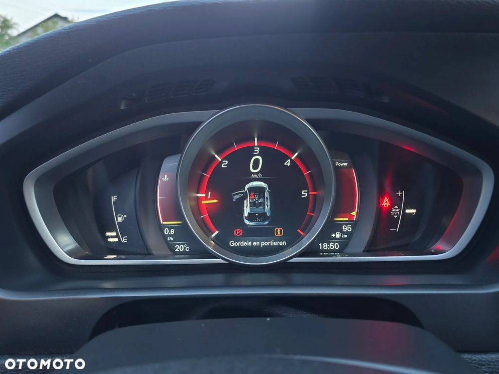 Volvo V40 D2 RDesign - 37