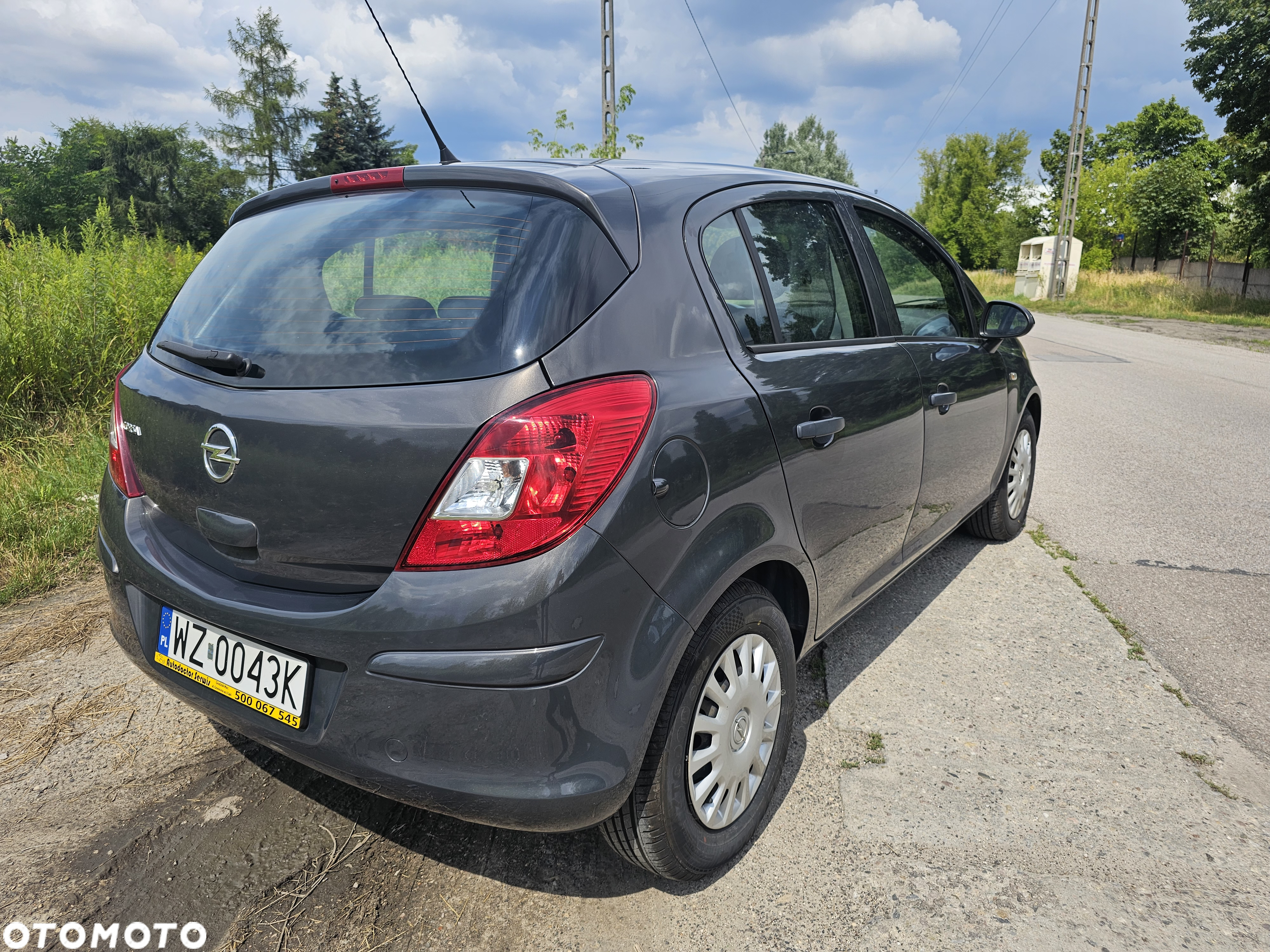 Opel Corsa 1.2 16V Edition / Active - 3
