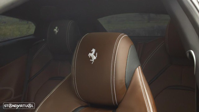 Ferrari GTC4 Lusso - 27