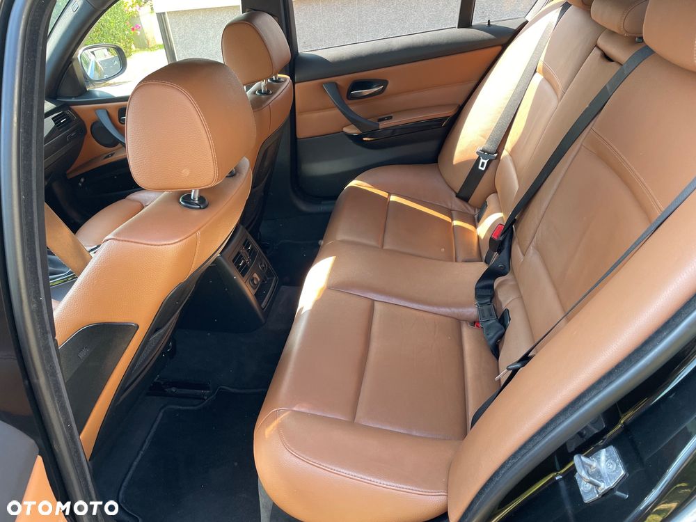 BMW Seria 3 320d - 9