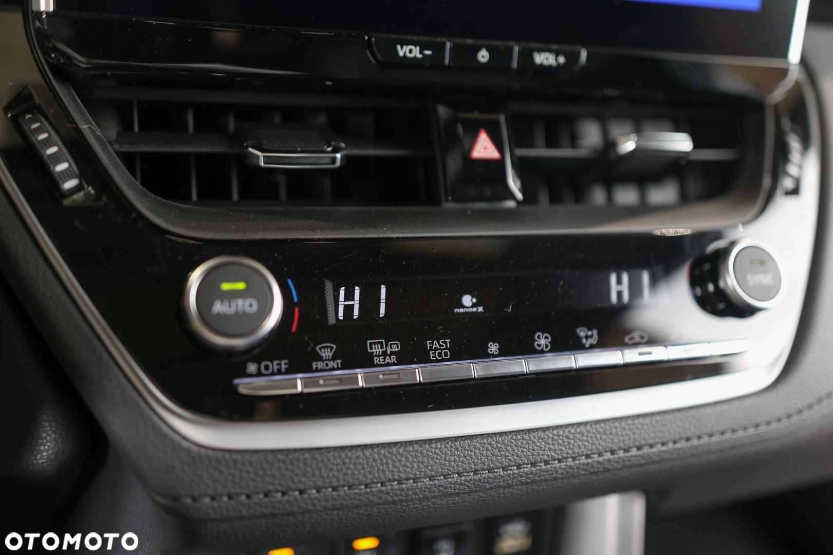 Toyota Corolla Cross - 28