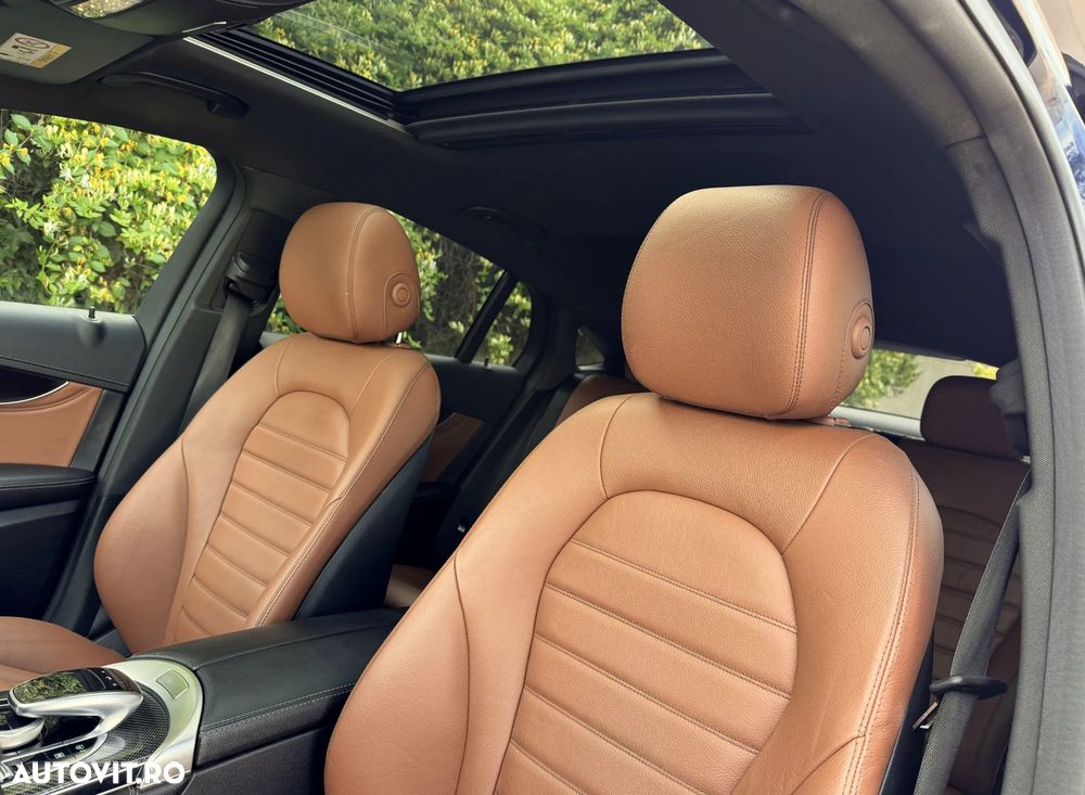 Mercedes-Benz GLC Coupe 250 4Matic 9G-TRONIC AMG Line - 11