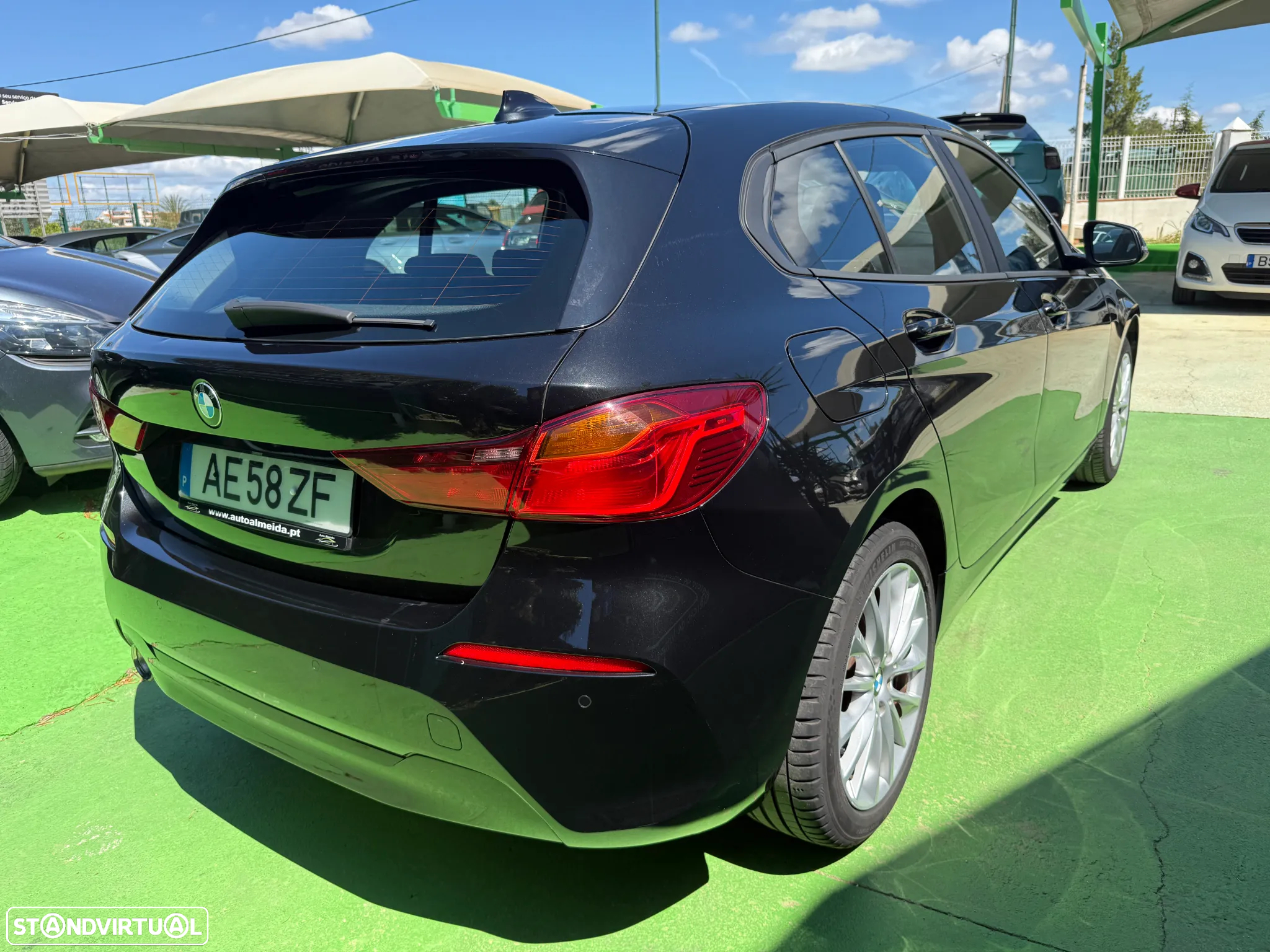 BMW 116 d Pack Color Vision Auto - 10