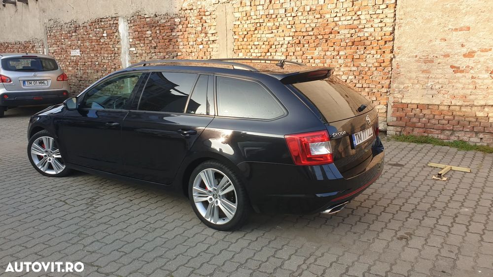 Skoda Octavia 2.0 TDI DSG RS - 3