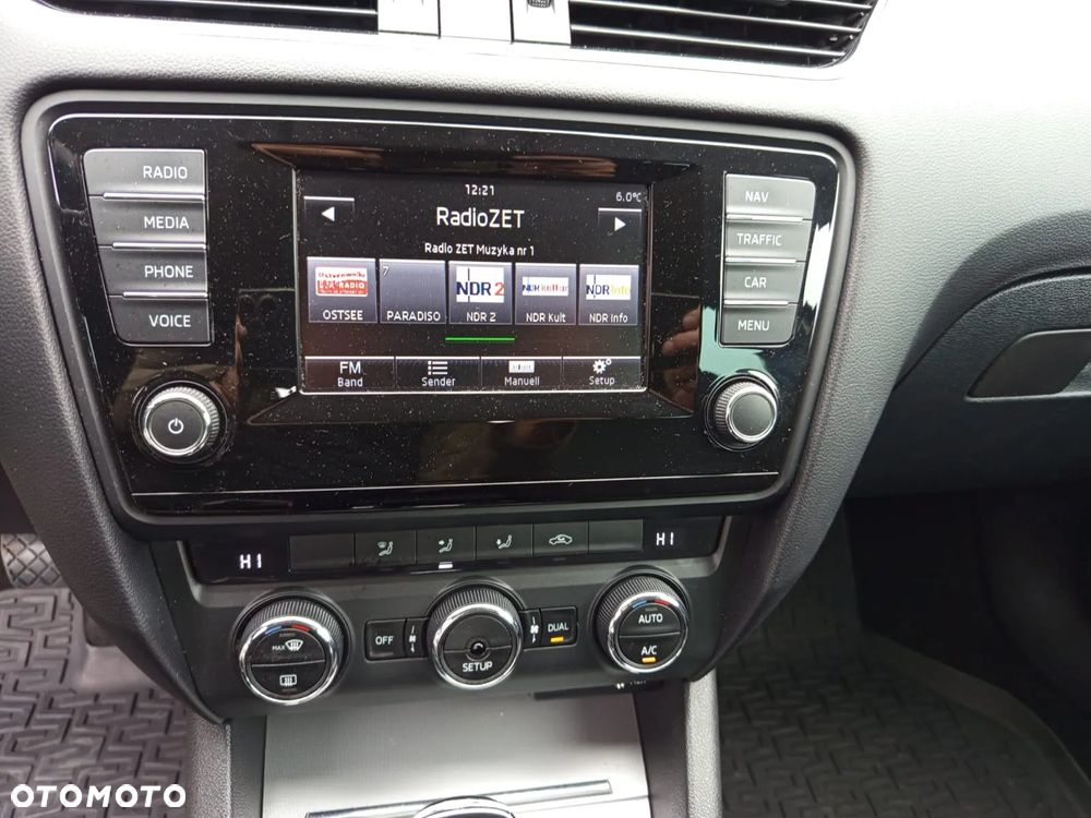 Skoda Octavia 1.2 TSI Active DSG - 27