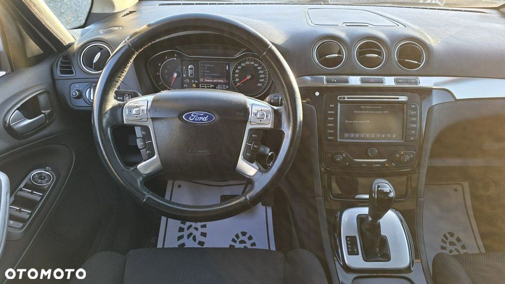Ford S-Max - 21