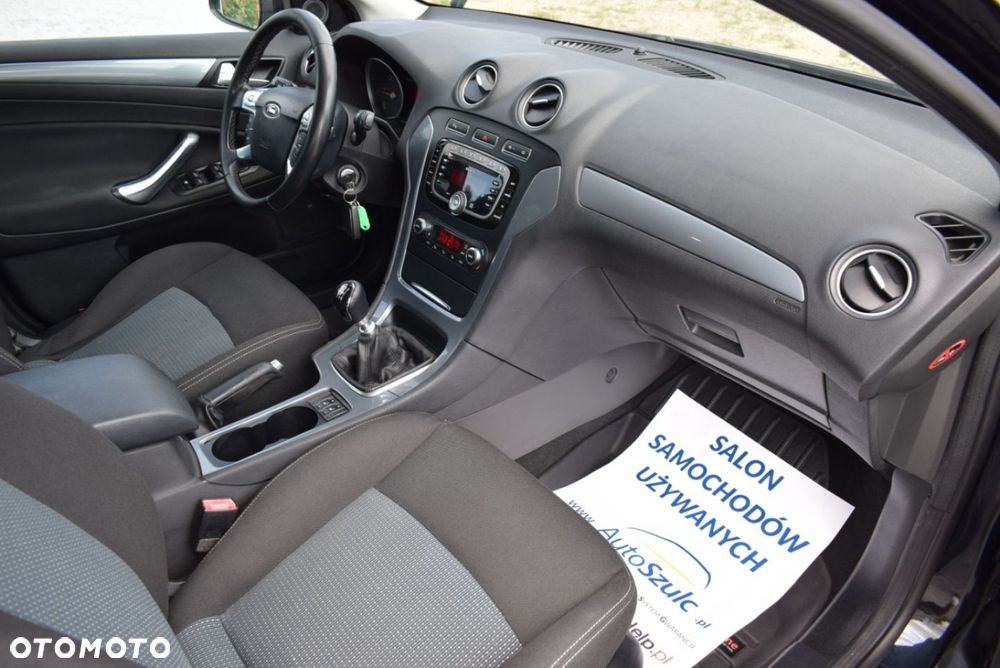 Ford Mondeo - 25