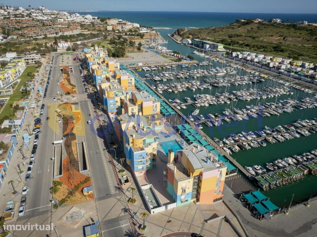 Apartamento T2 na Primeira Linha da Marina de Albufeira Vista Mar e... - Grande imagem: 2/29