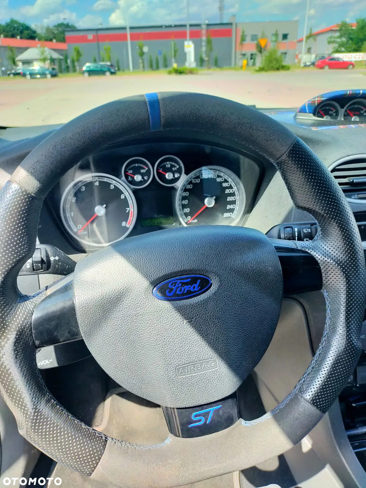 Ford Focus ST - 10