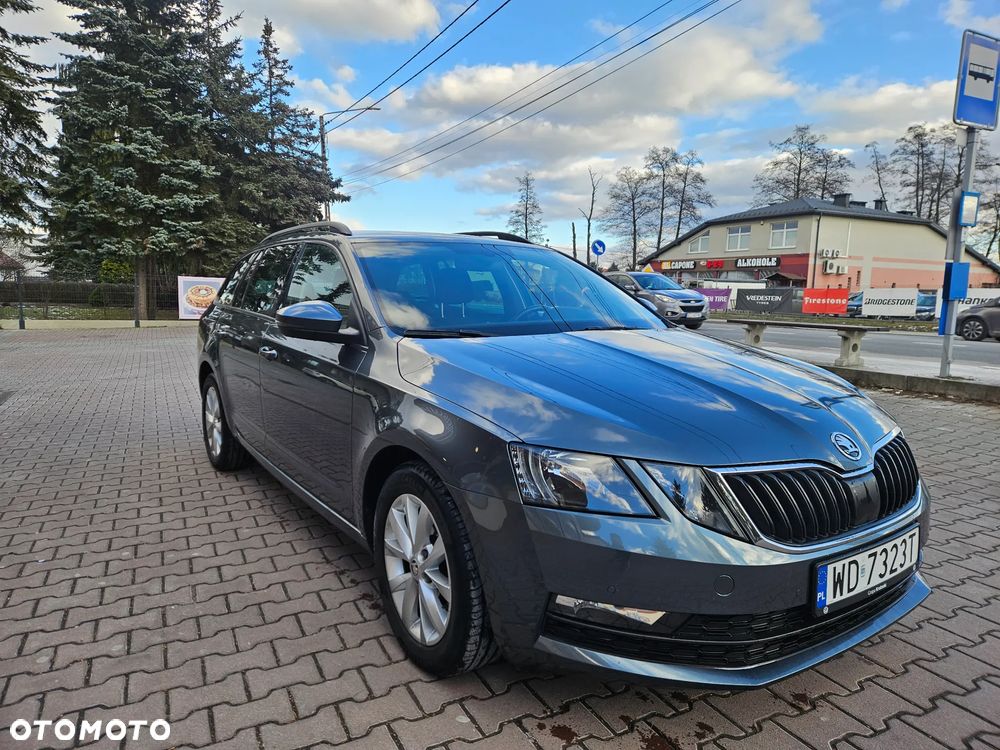 Skoda Octavia 1.6 TDI DSG Ambition - 2
