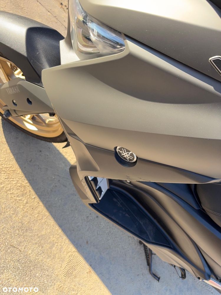 Yamaha X-max - 8