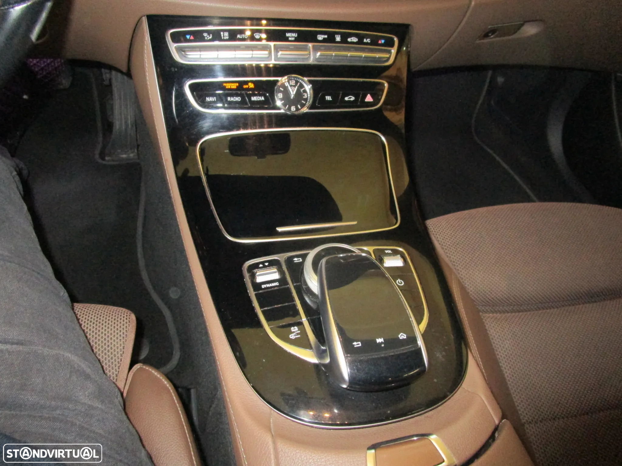 Mercedes-Benz E 350 e Avantgarde - 24