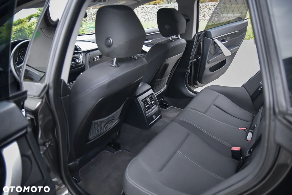 BMW Seria 4 418d Sport Line - 30