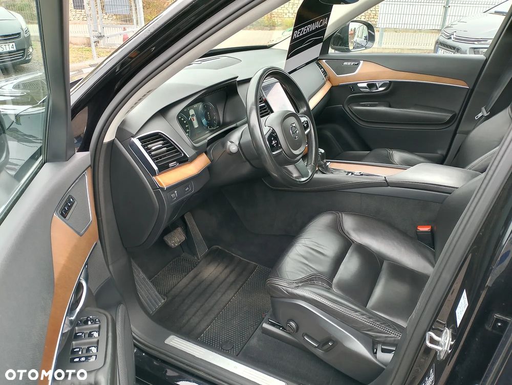Volvo XC 90 D5 AWD Momentum - 6
