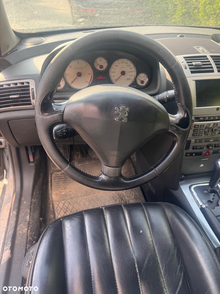 Peugeot 407 - 8