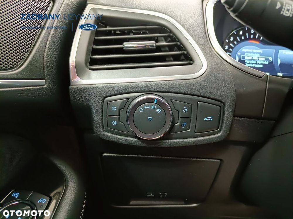 Ford S-Max 2.0 EcoBlue Titanium - 30