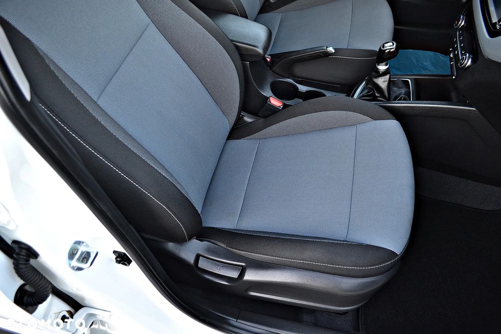 Hyundai i20 1.2 YES Gold - 30