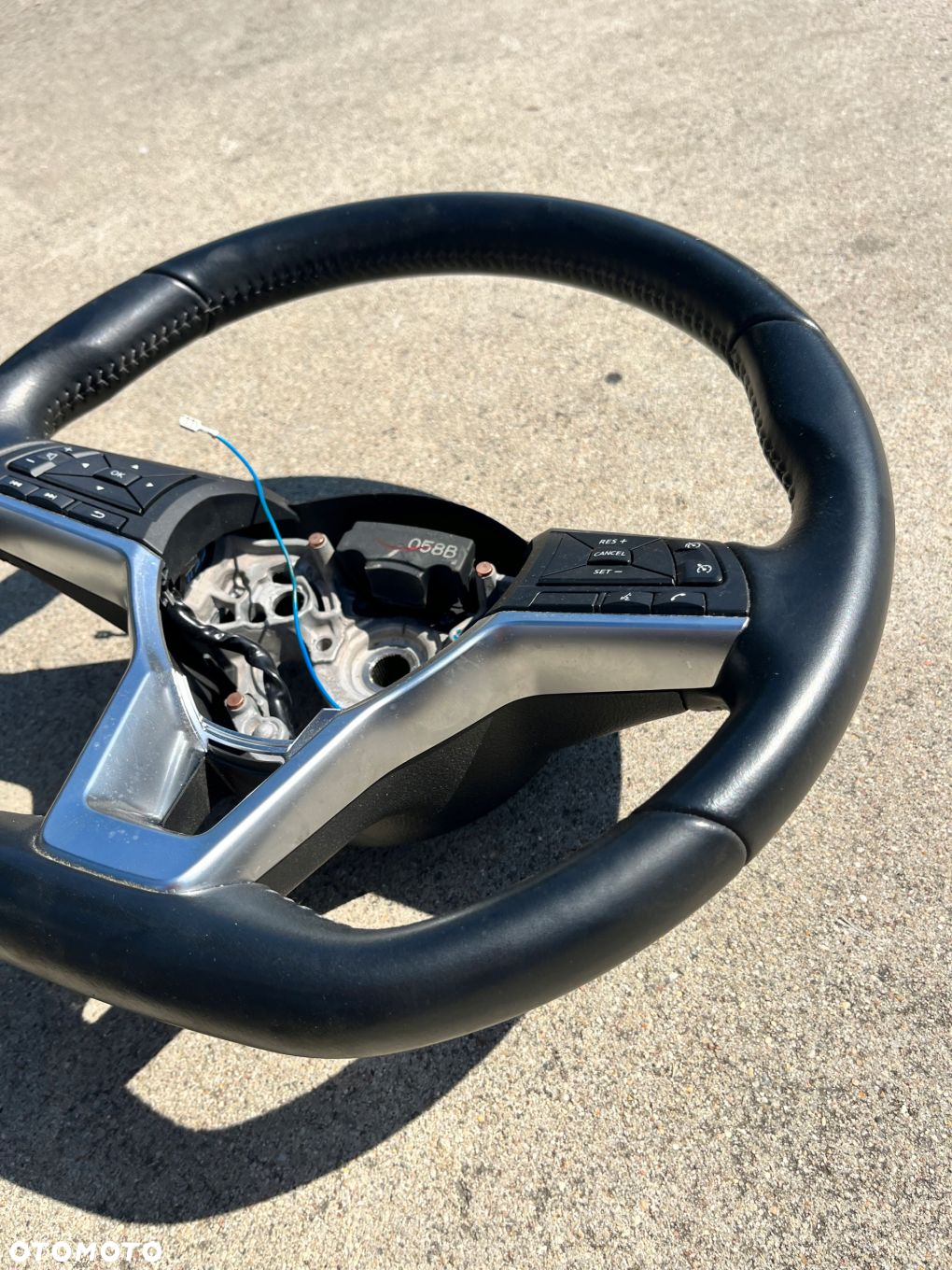 Kierownica Skórzana Nissan Qashqai II J11 Lift Jak Nowa - 2