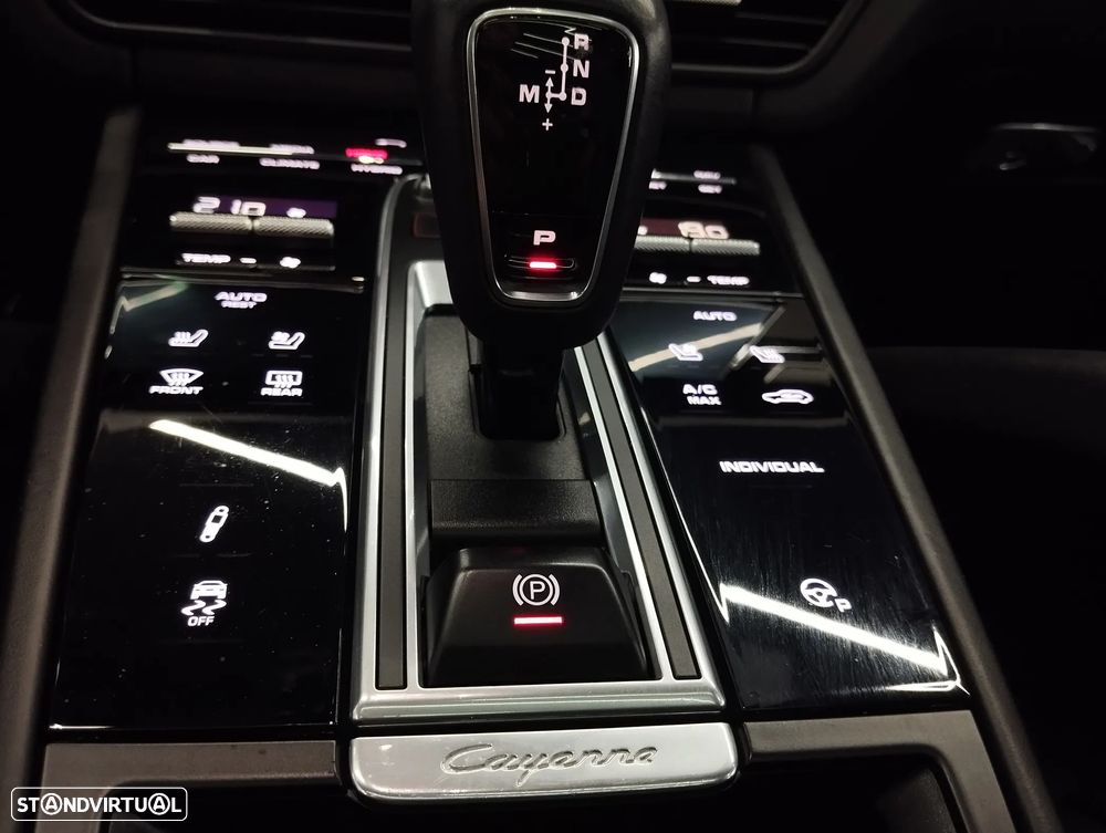 Porsche Cayenne Coupé E-Hybrid - 46