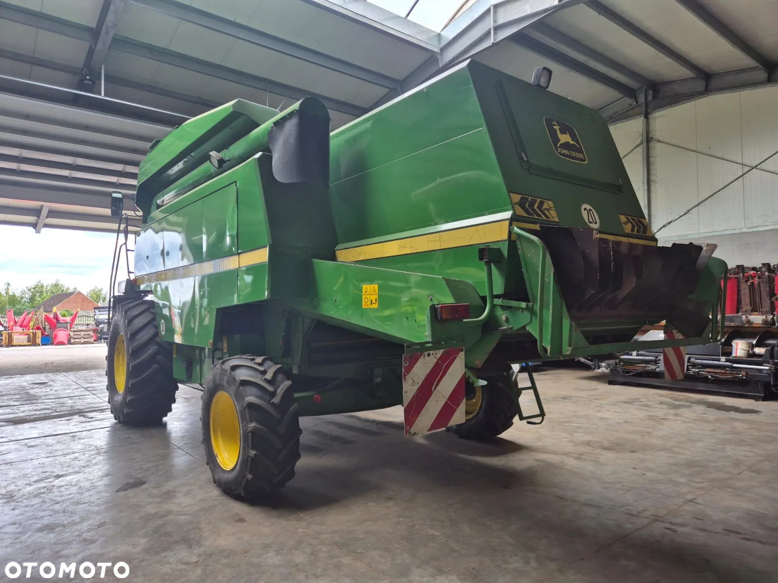 John Deere 2066 - 5