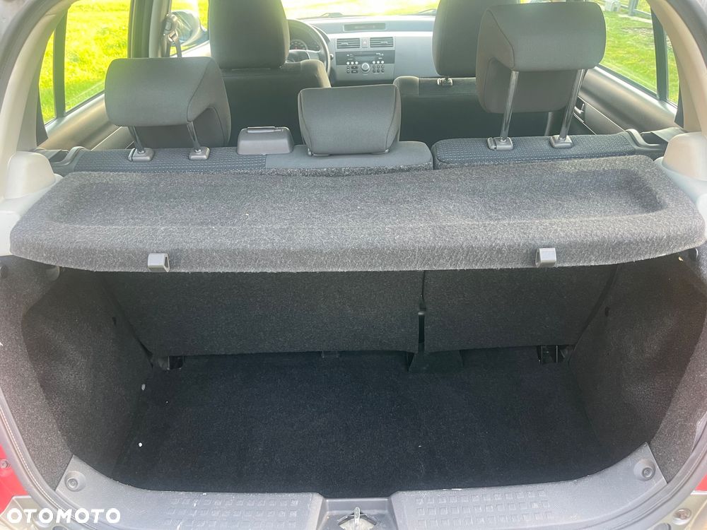 Suzuki Swift - 8