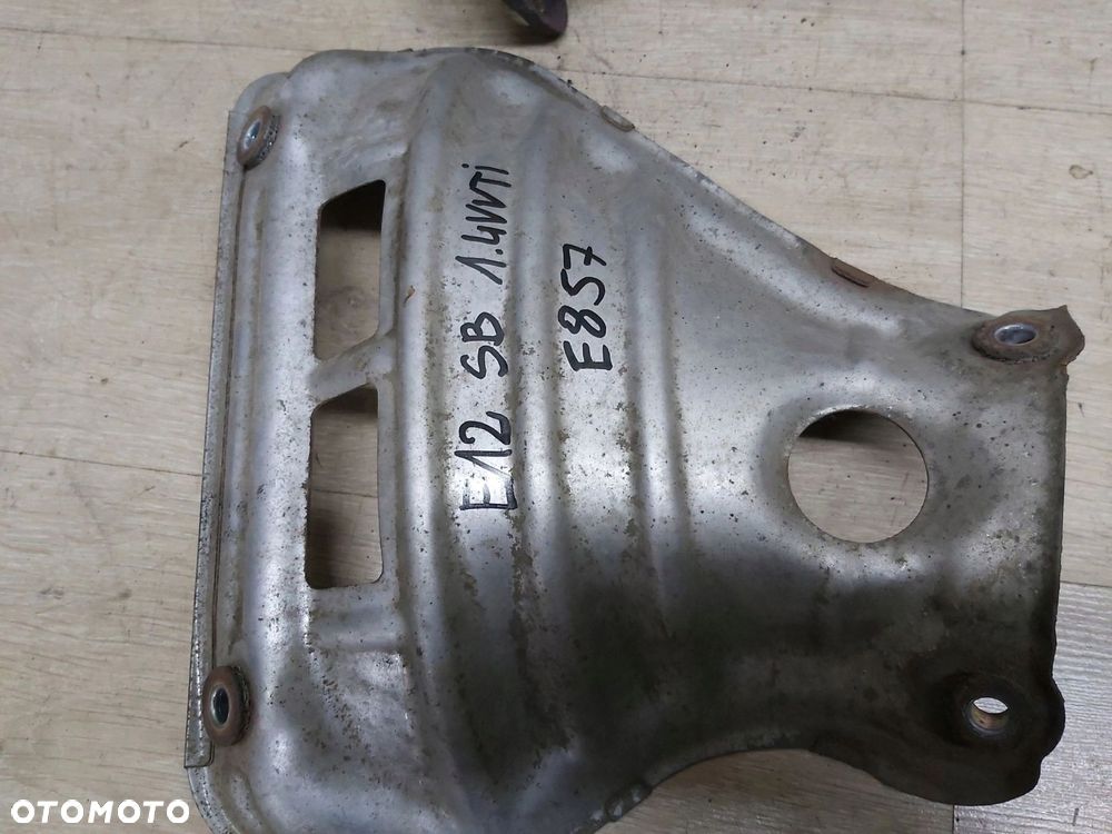 Toyota Corolla E12 kolektor wydechowy 1,4 1,6 vvti - 4