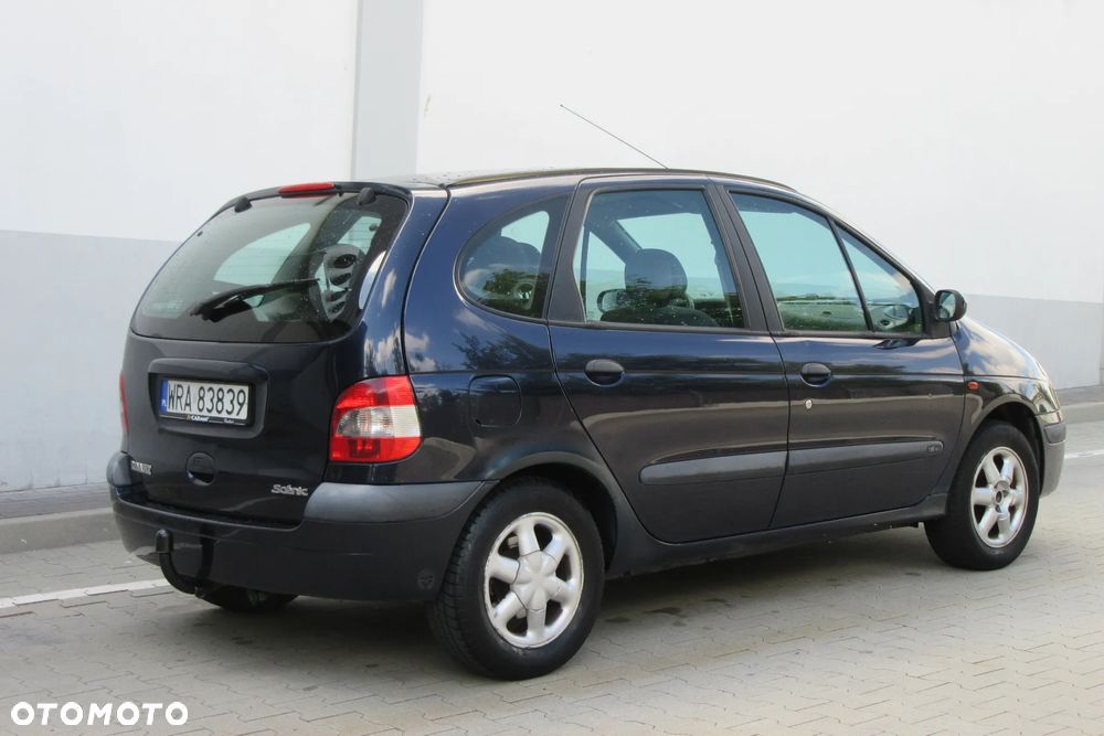 Renault Scenic - 8