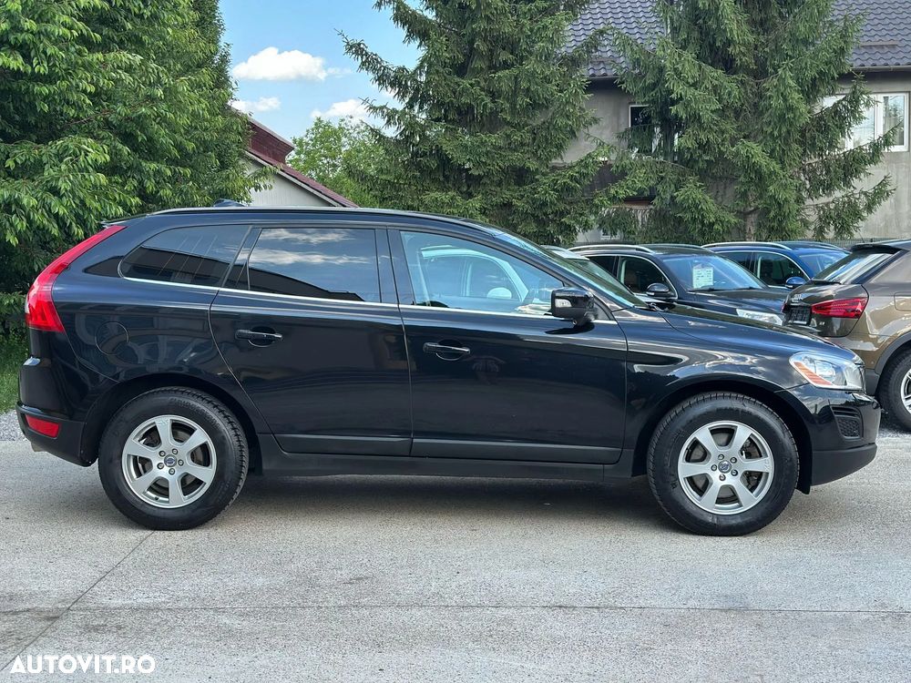 Volvo XC 60 D4 AWD Geartronic Edition Pro - 4