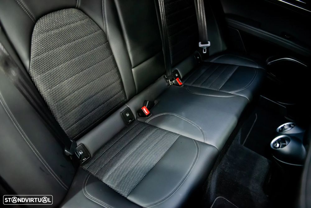 Alfa Romeo Stelvio 2.2 D Sprint AT8 - 38