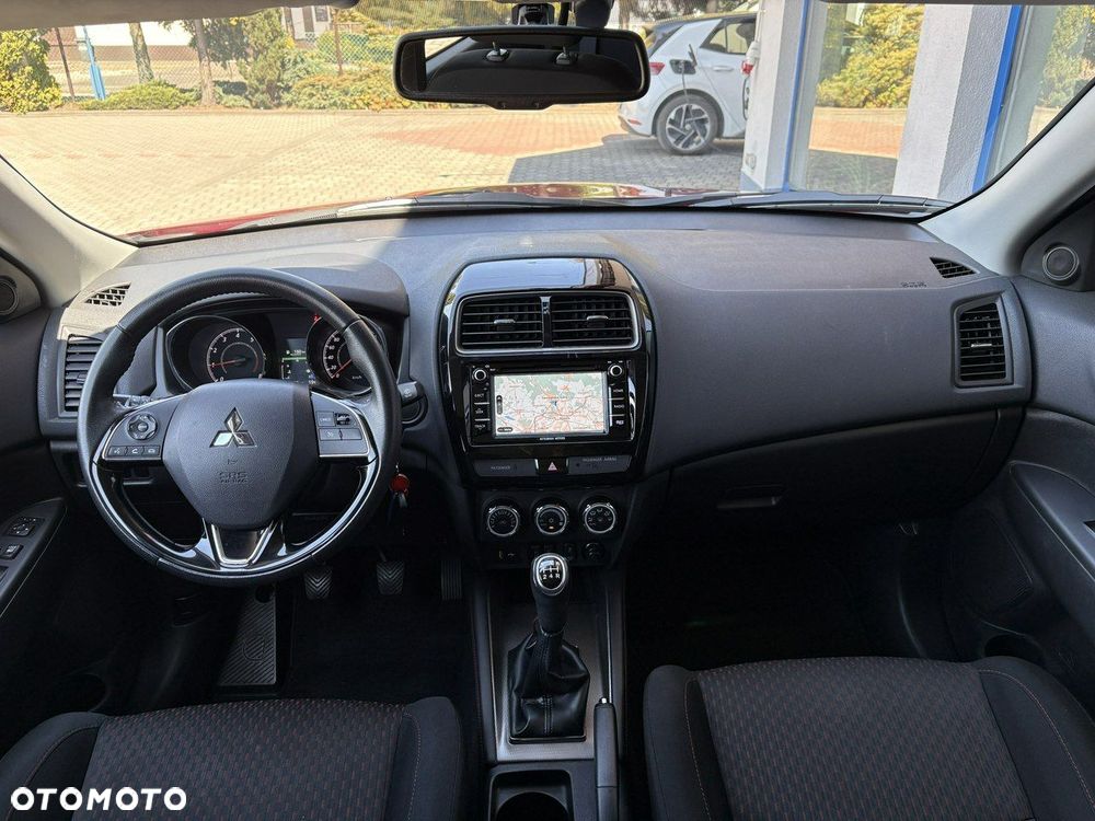 Mitsubishi ASX - 12