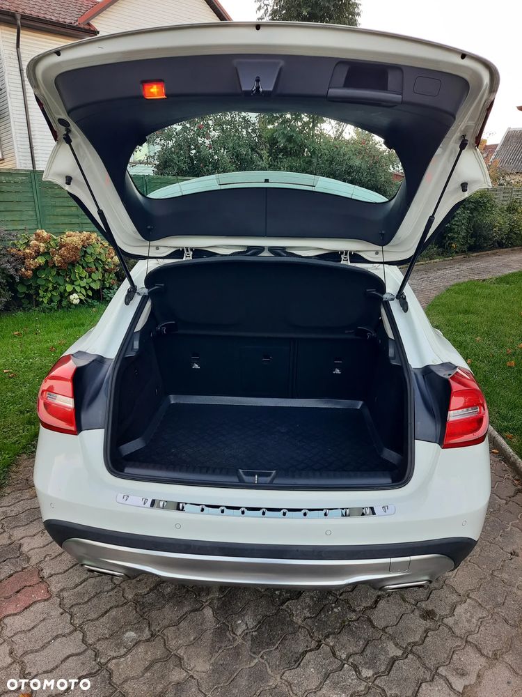 Mercedes-Benz GLA 220 CDI 4-Matic - 12