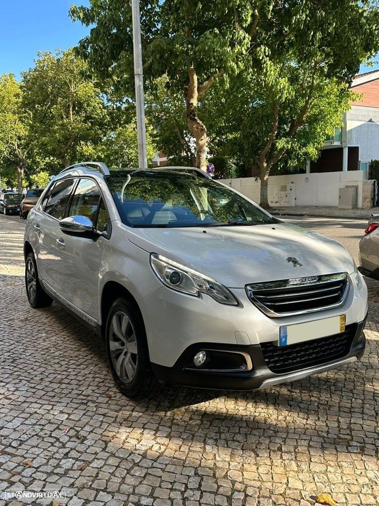 Peugeot 2008 1.2 PureTech Allure - 2