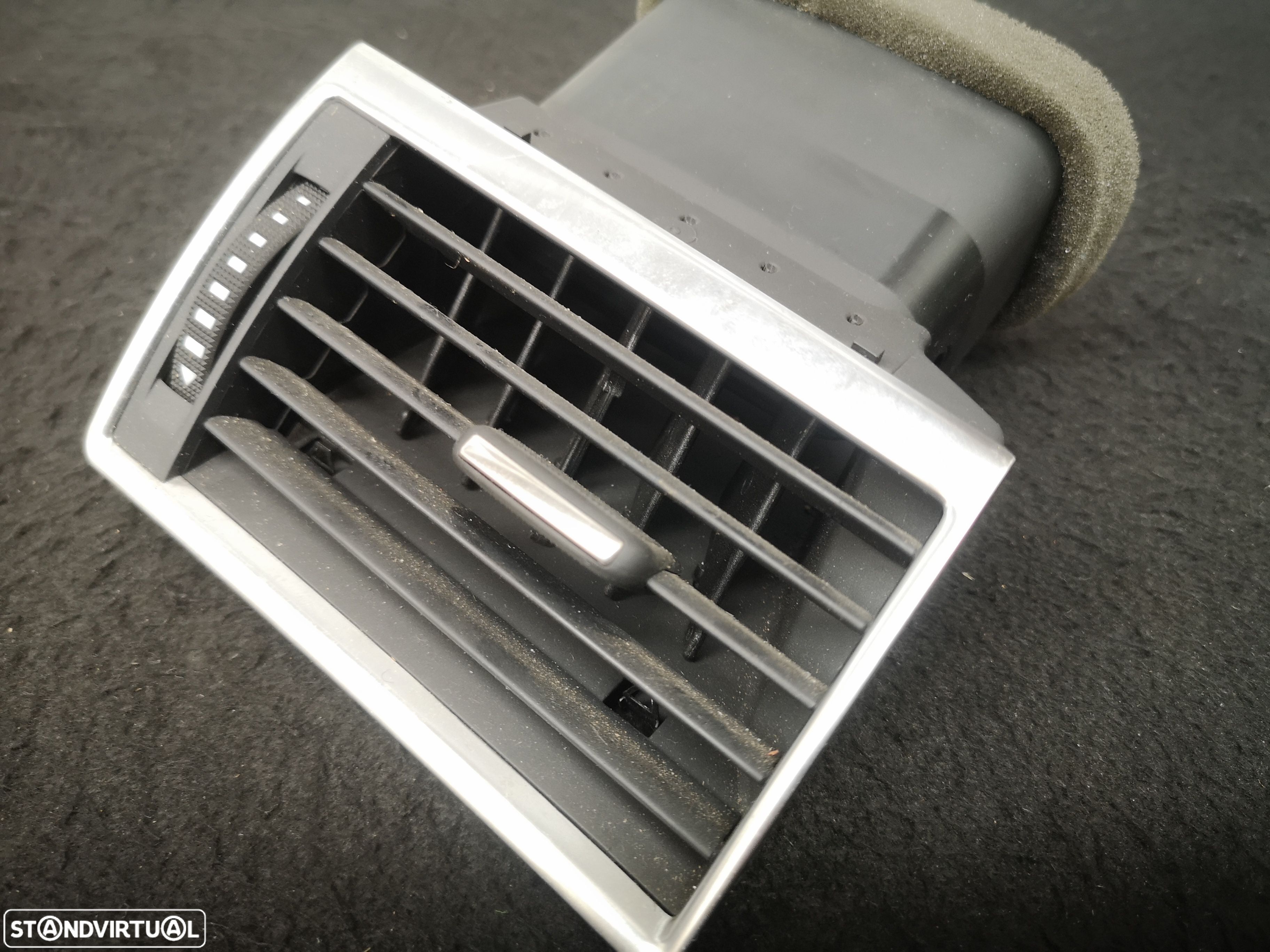 Grelha de sofagem frente direita originais AUDI a8 d3 4e0 2003-2009 - 1