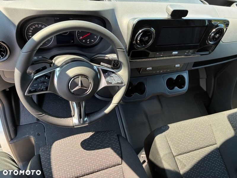 Mercedes-Benz SPRINTER 317 CDI Furgon PRO L3H2 - 12