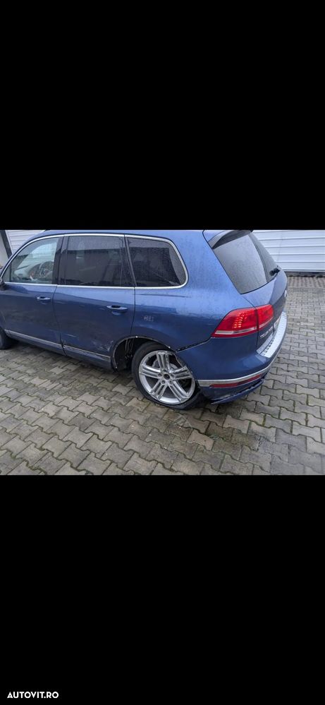Volkswagen Touareg 3.0 V6 TDI SCR Blue Motion DPF Automatik Executive Edition - 17