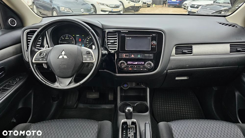 Mitsubishi Outlander 2.2 DID Intense + - 7