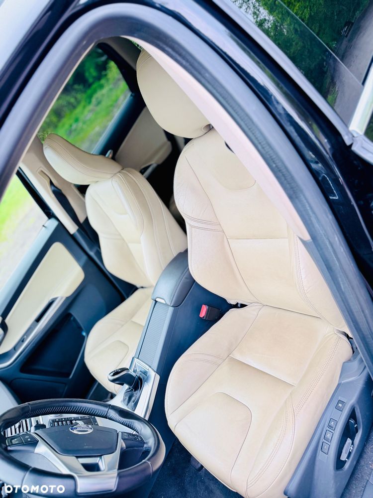 Volvo XC 60 D4 AWD Summum - 6