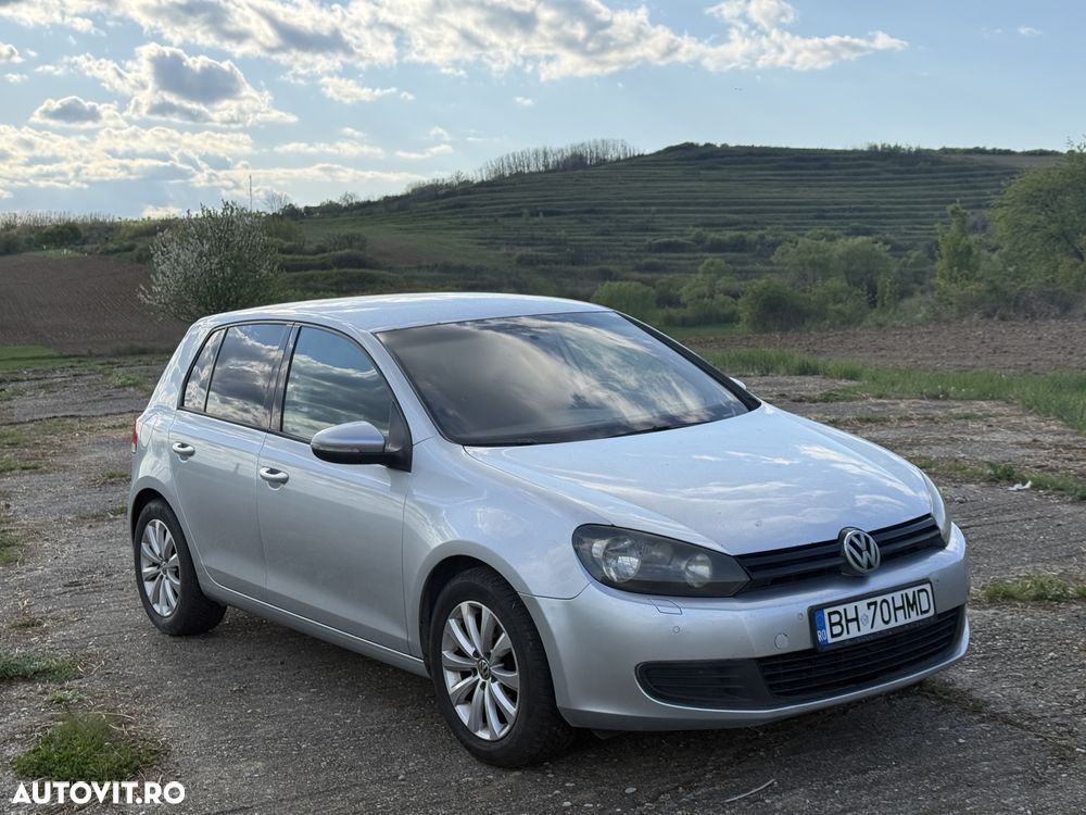 Volkswagen Golf - 2