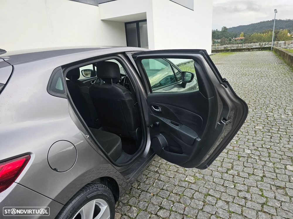 Renault Clio 1.5 dCi Dynamique S - 18
