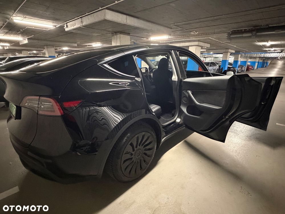 Tesla Model Y RWD - 11