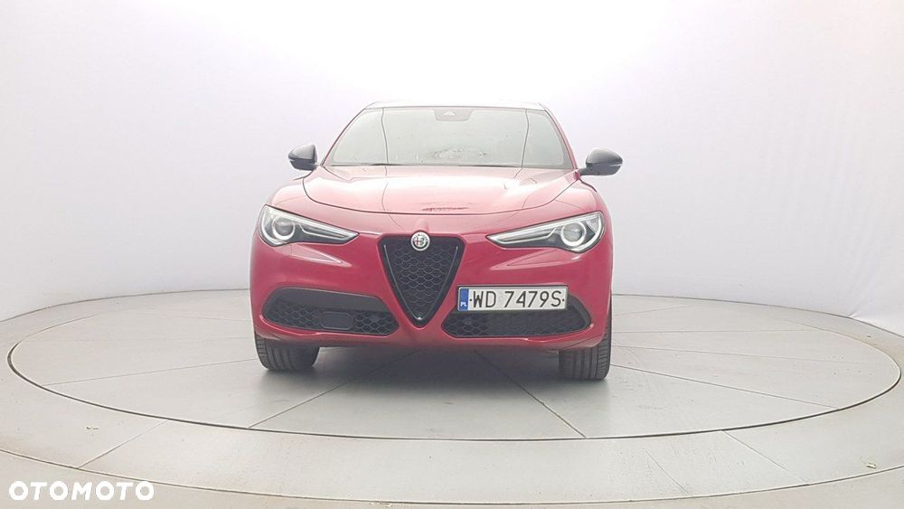 Alfa Romeo Stelvio - 2