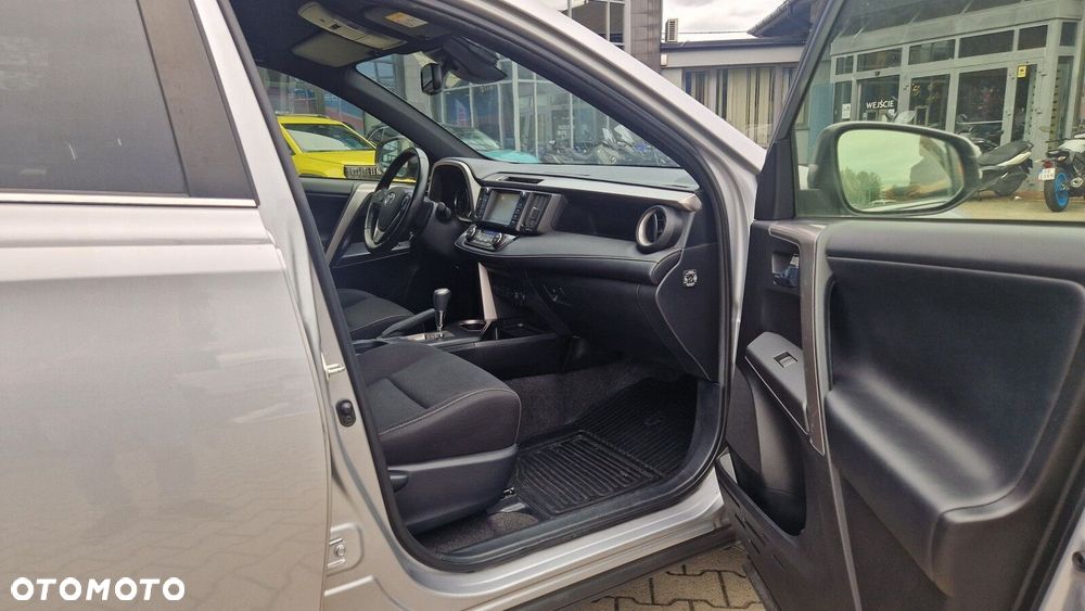 Toyota RAV4 Hybrid Premium 4x2 - 26