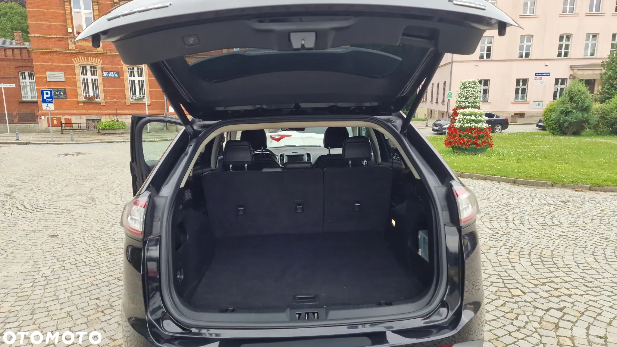 Ford Edge - 19
