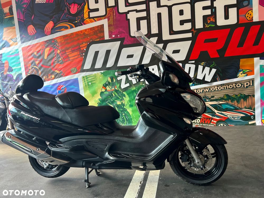 Suzuki Burgman - 10