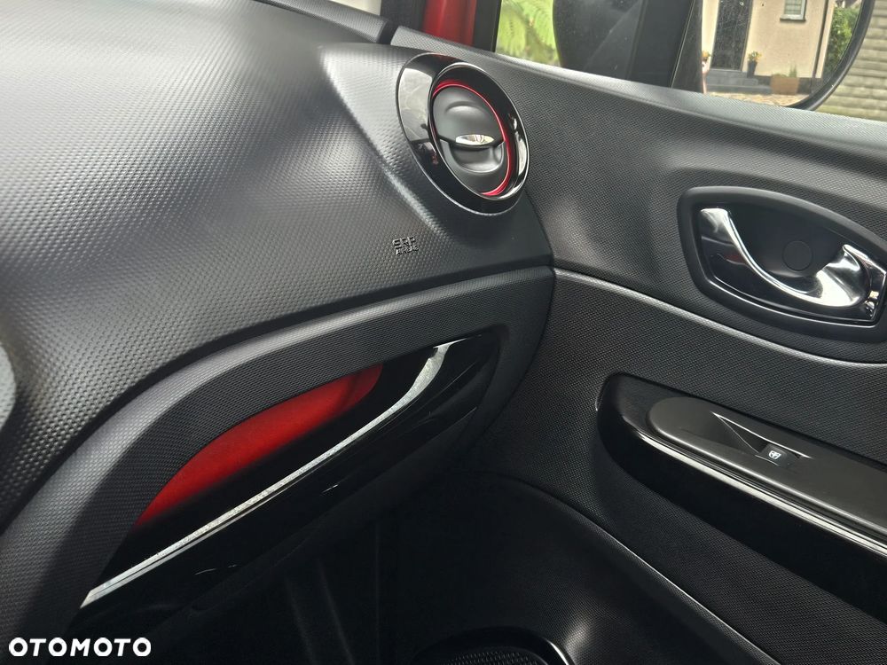 Renault Captur - 21