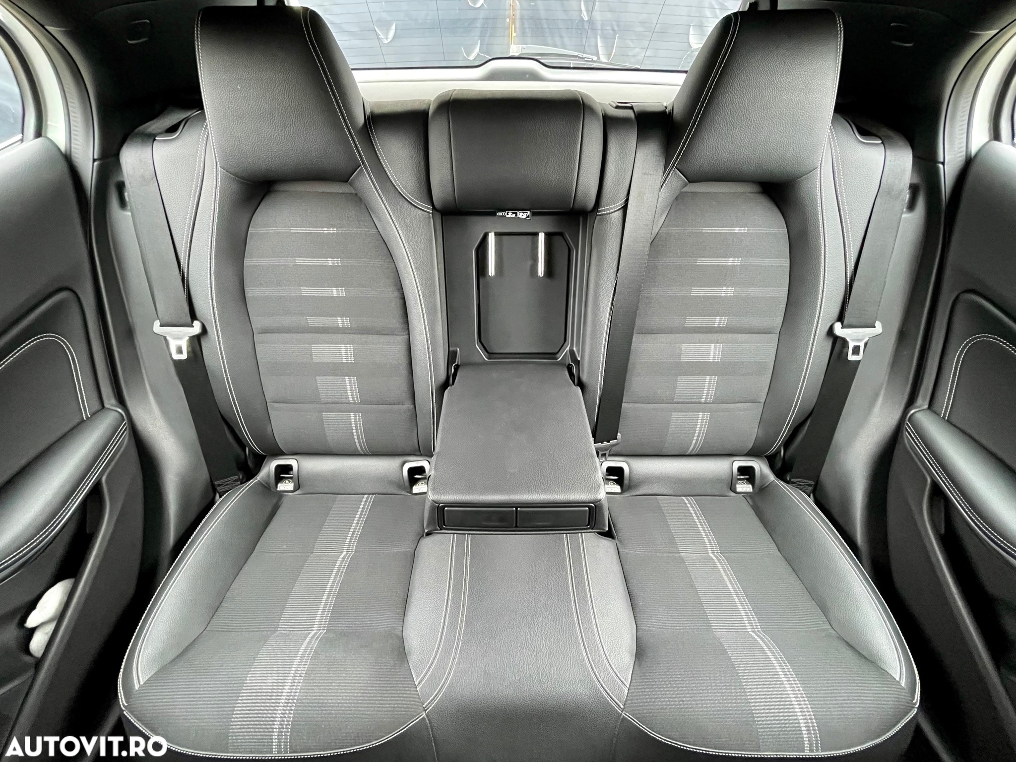 Mercedes-Benz GLA 200 d 4MATIC Aut. - 18