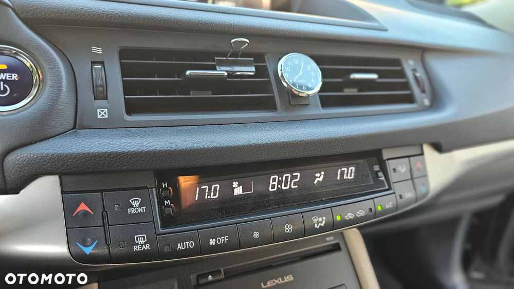Lexus CT - 23