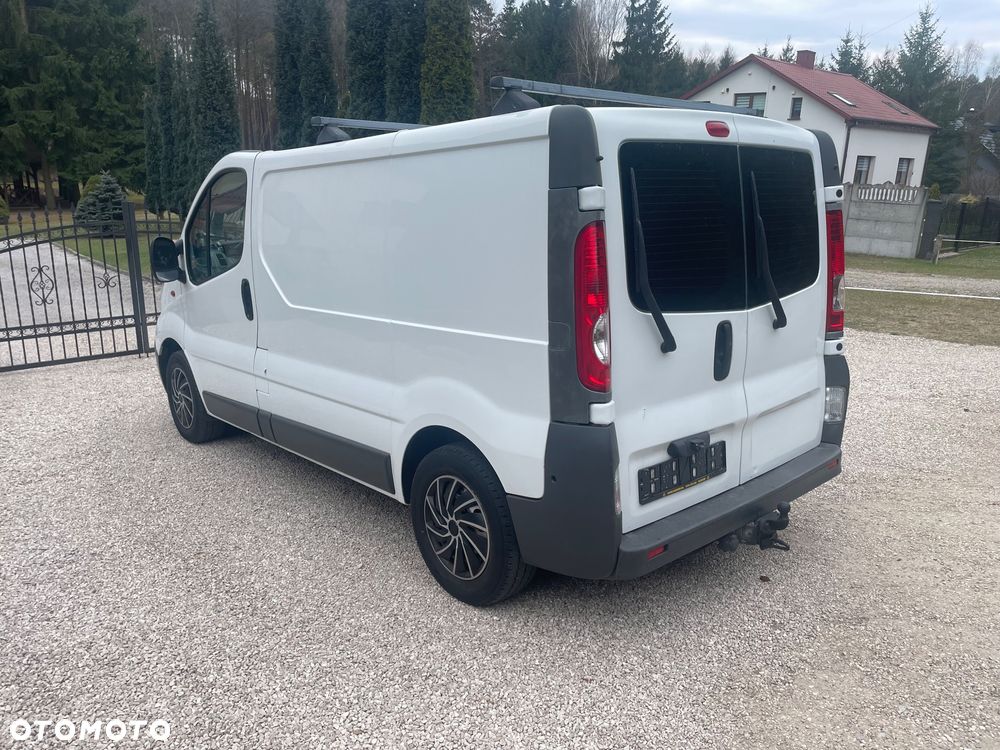 Opel Vivaro - 9