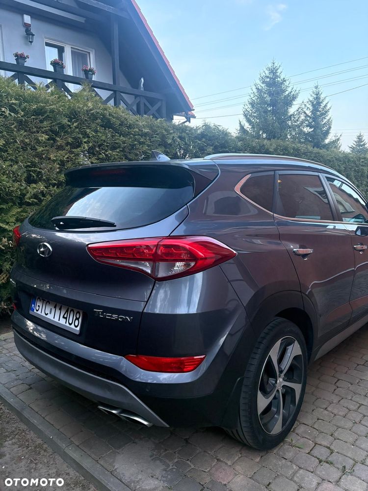 Hyundai Tucson 2.0 CRDI BlueDrive Style 2WD - 9