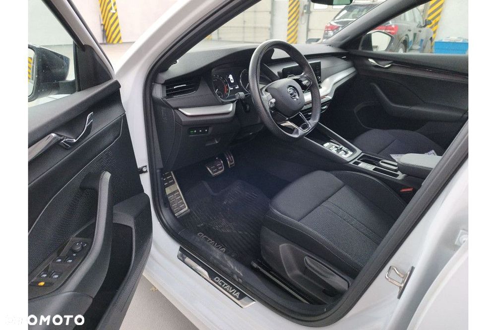 Skoda Octavia - 7